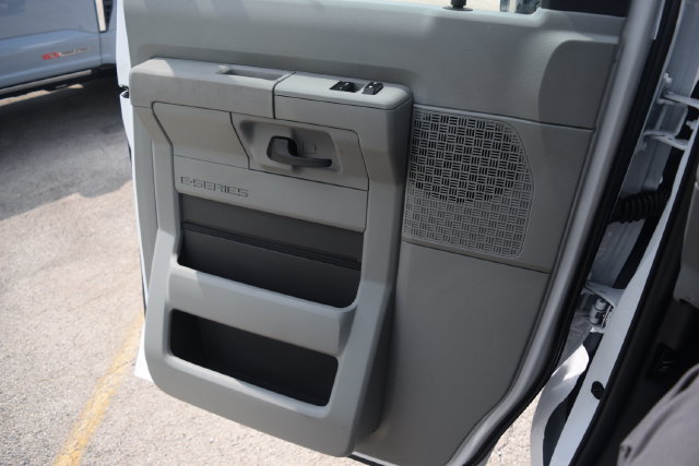 New 2027 Ford E-350 and Econoline 350 Super Duty w/ Power Equipment Group RWD image 15