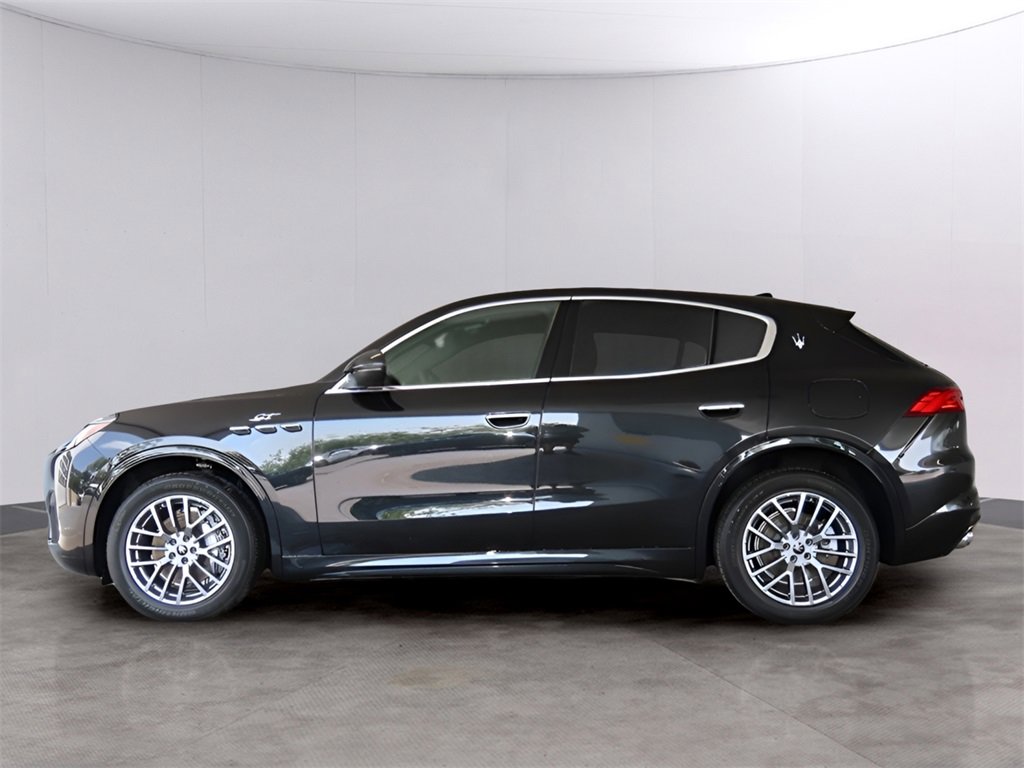 New 2024 Maserati Grecale GT image 4
