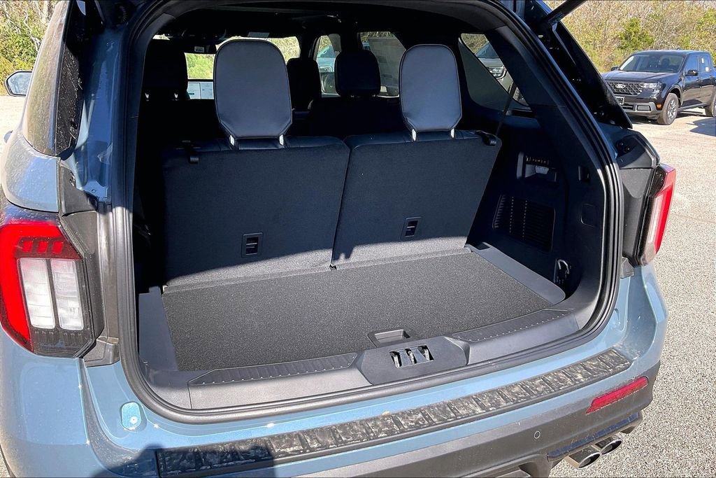New 2026 Ford Explorer ST w/ Sun And Sound Package image 22