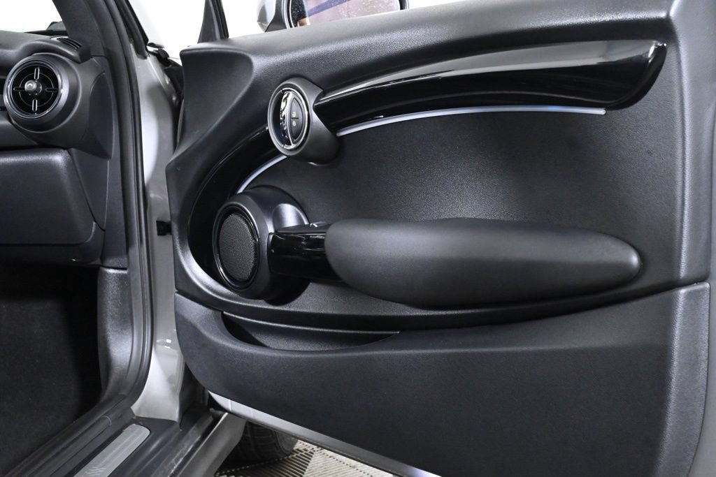 Used 2024 MINI Cooper S FWD image 32
