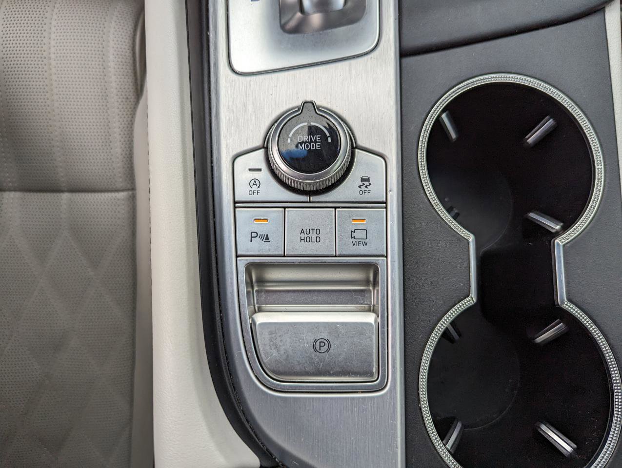 Used 2019 Genesis G70 2.0T Advanced w/ Prestige Package image 25