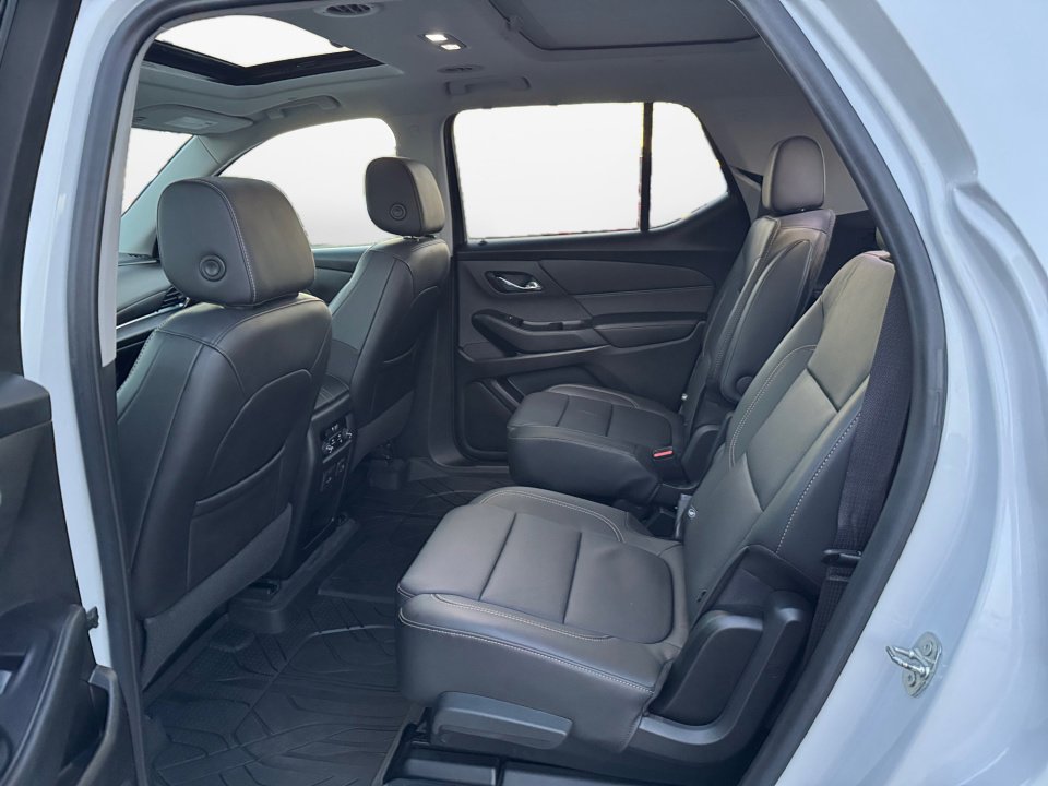 Used 2020 Chevrolet Traverse Premier w/ LPO, Floor Liner Package image 16