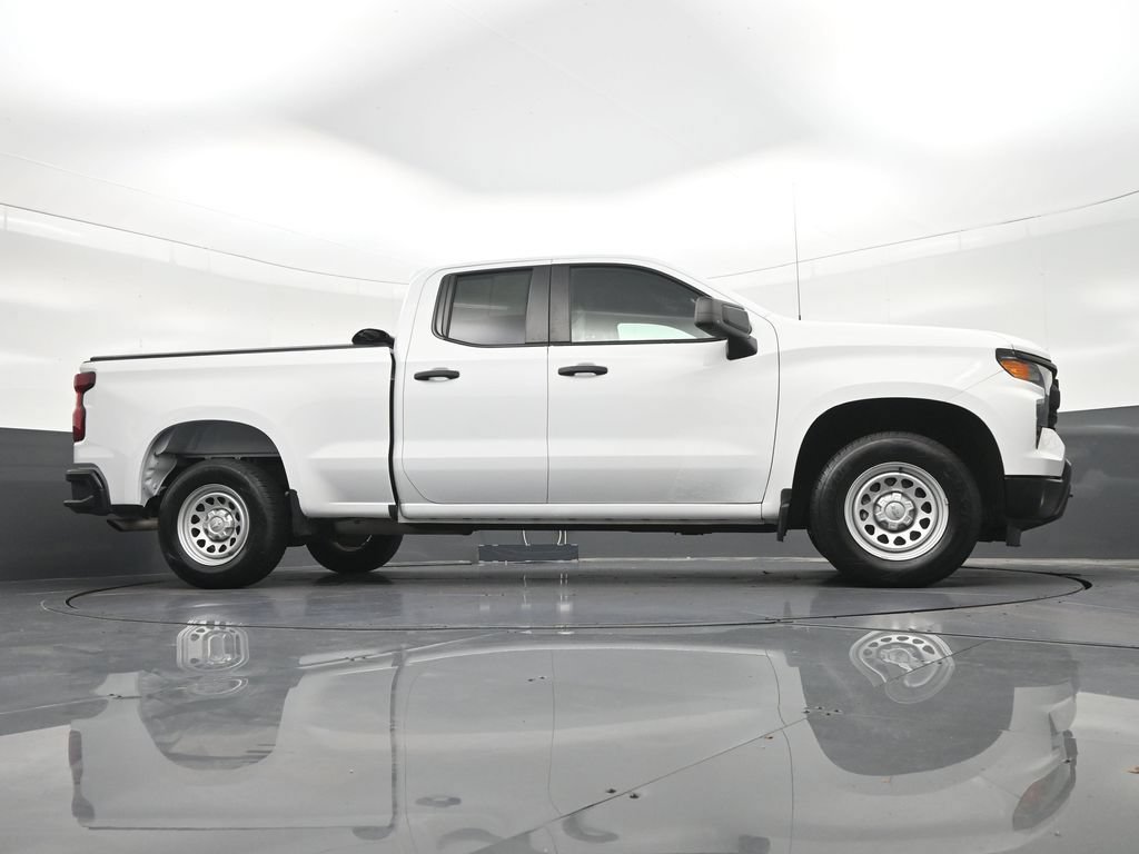 Used 2024 Chevrolet Silverado 1500 W/T w/ WT Value Package RWD image 32