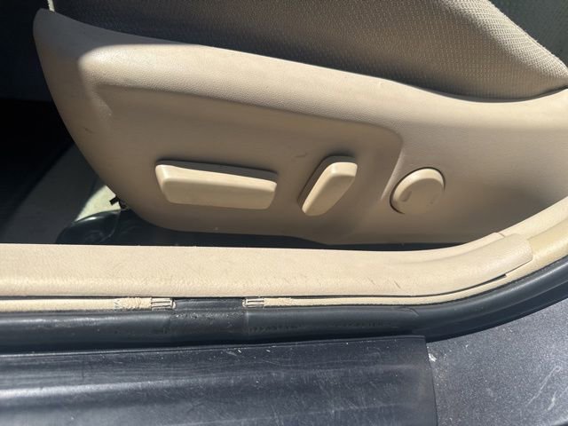 Used 2014 Toyota Camry XLE FWD image 15