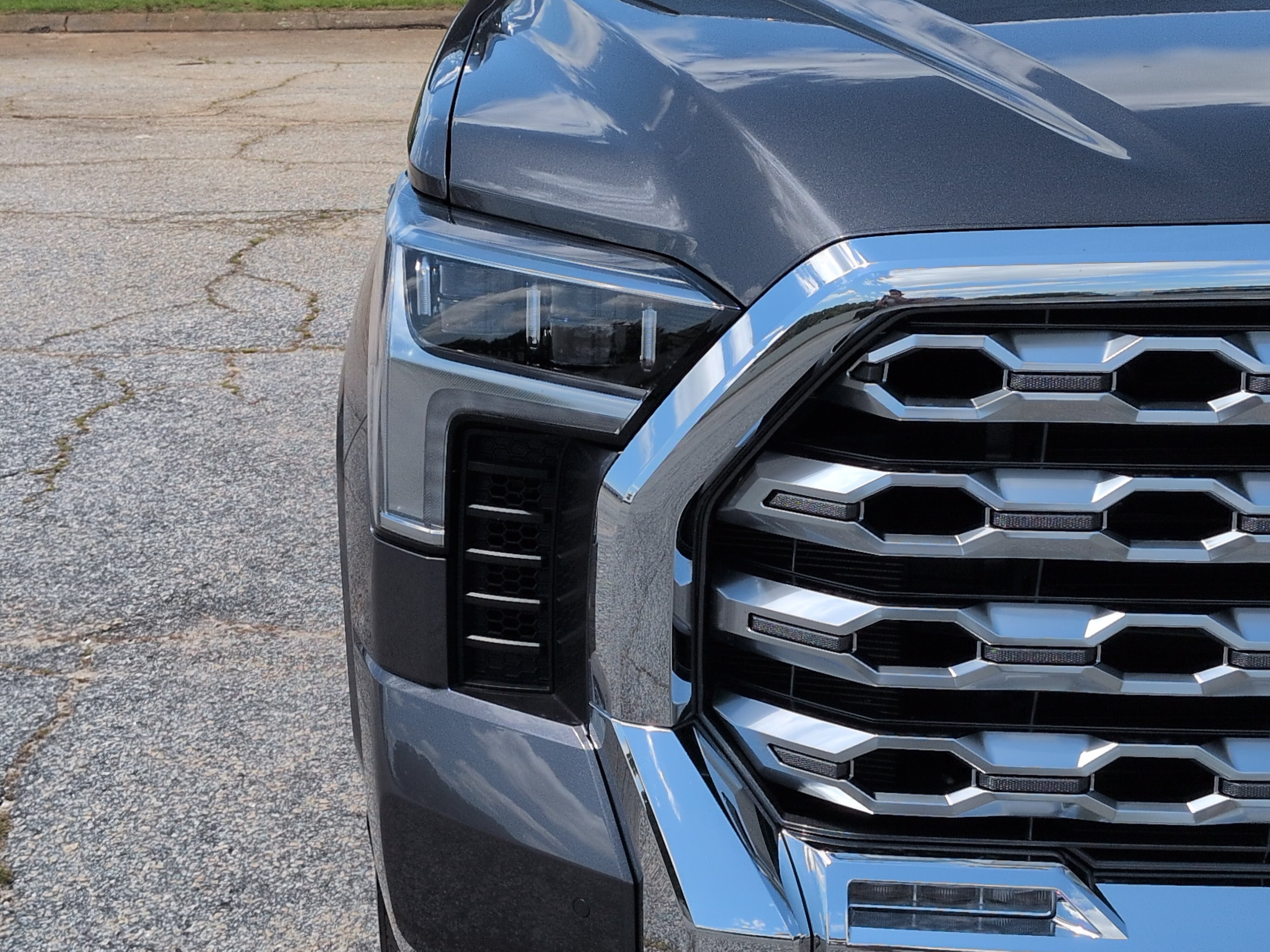 Used 2025 Toyota Tundra 1794 Edition AWD/4WD image 8