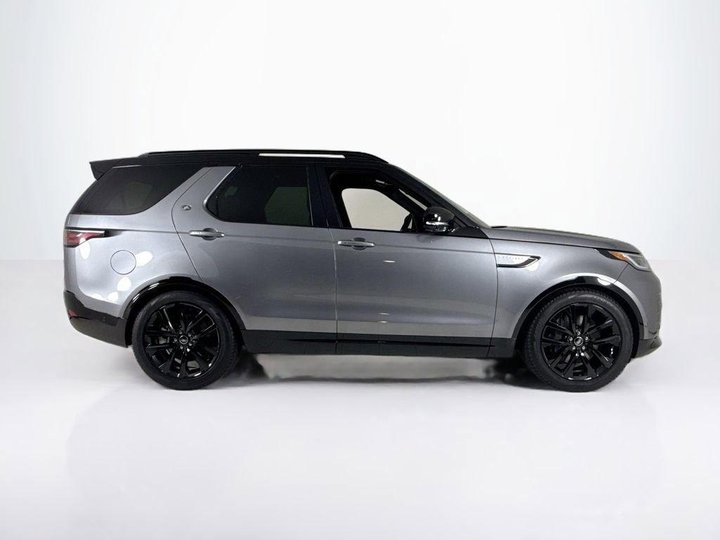 Used 2026 Land Rover Discovery Limited Edition AWD/4WD image 6