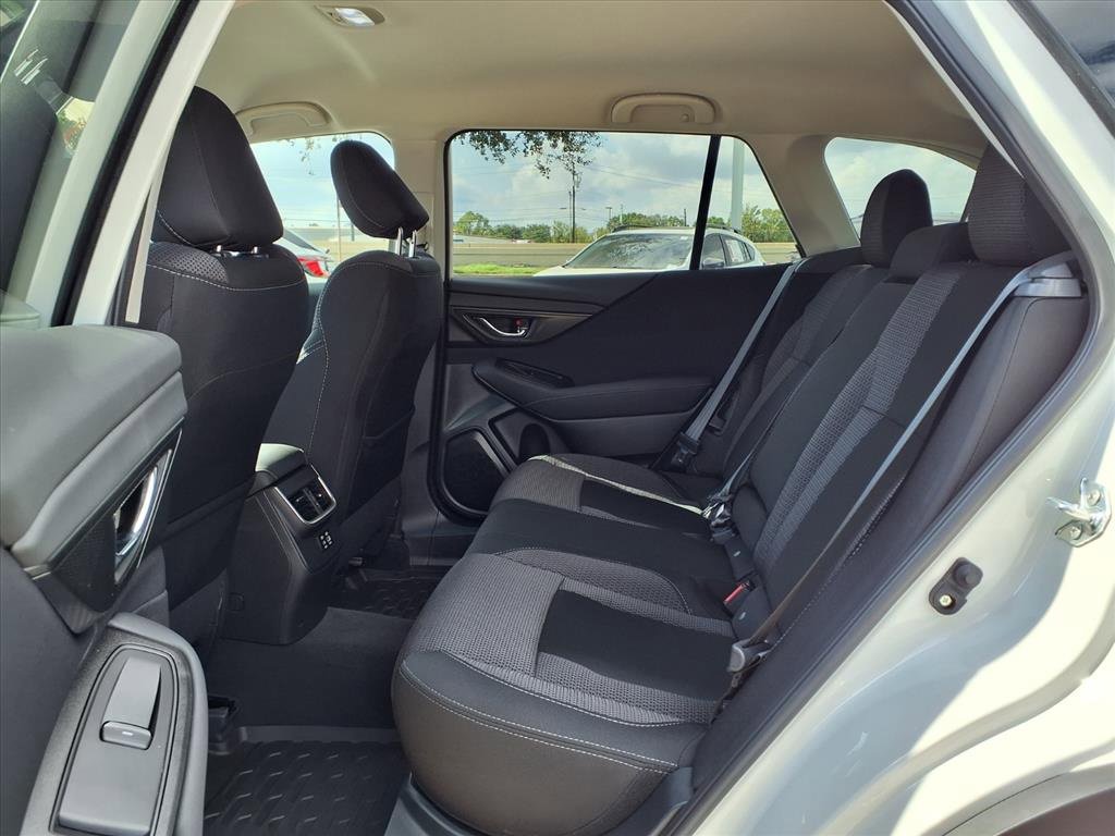 Certified 2025 Subaru Outback Premium w/ Popular Package #1A image 5