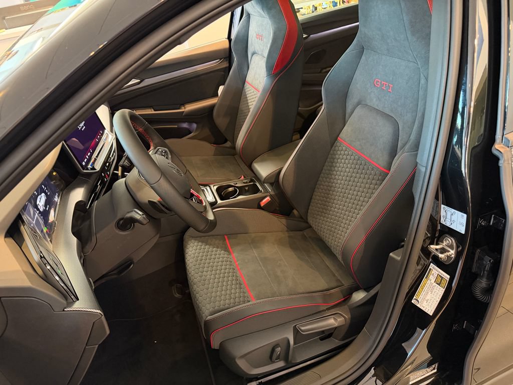 New 2026 Volkswagen GTI SE FWD image 11