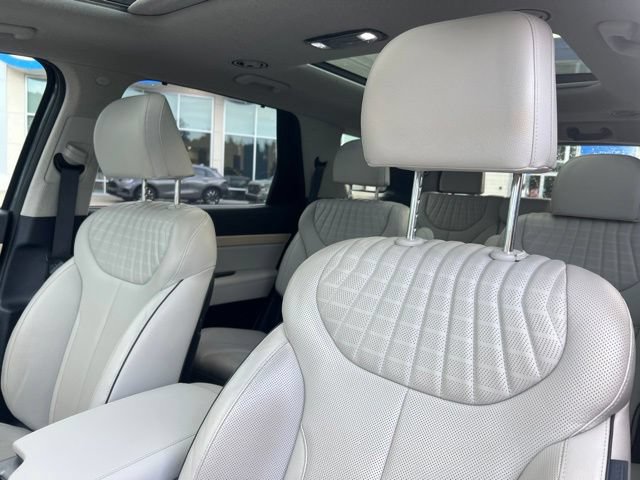 Used 2023 Hyundai Palisade Limited FWD image 13