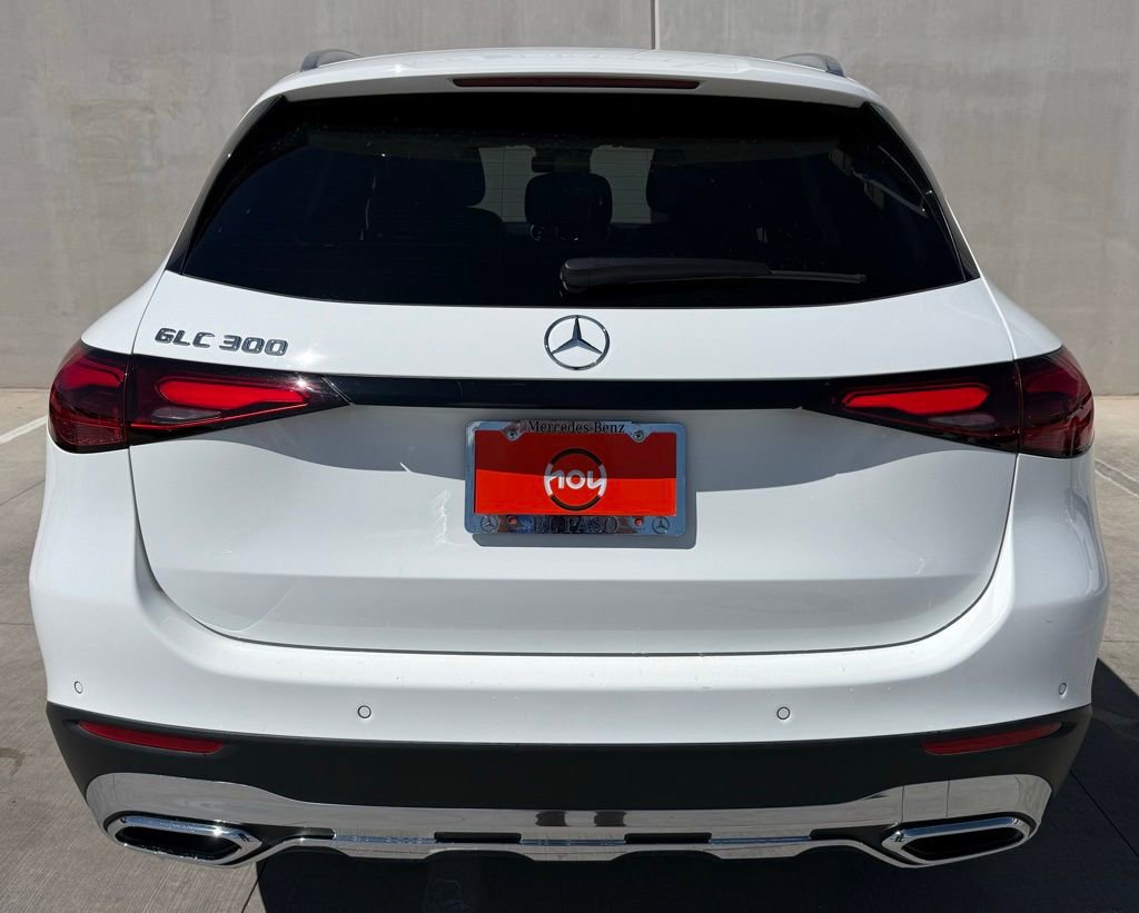 Used 2025 Mercedes-Benz GLC 300 image 4