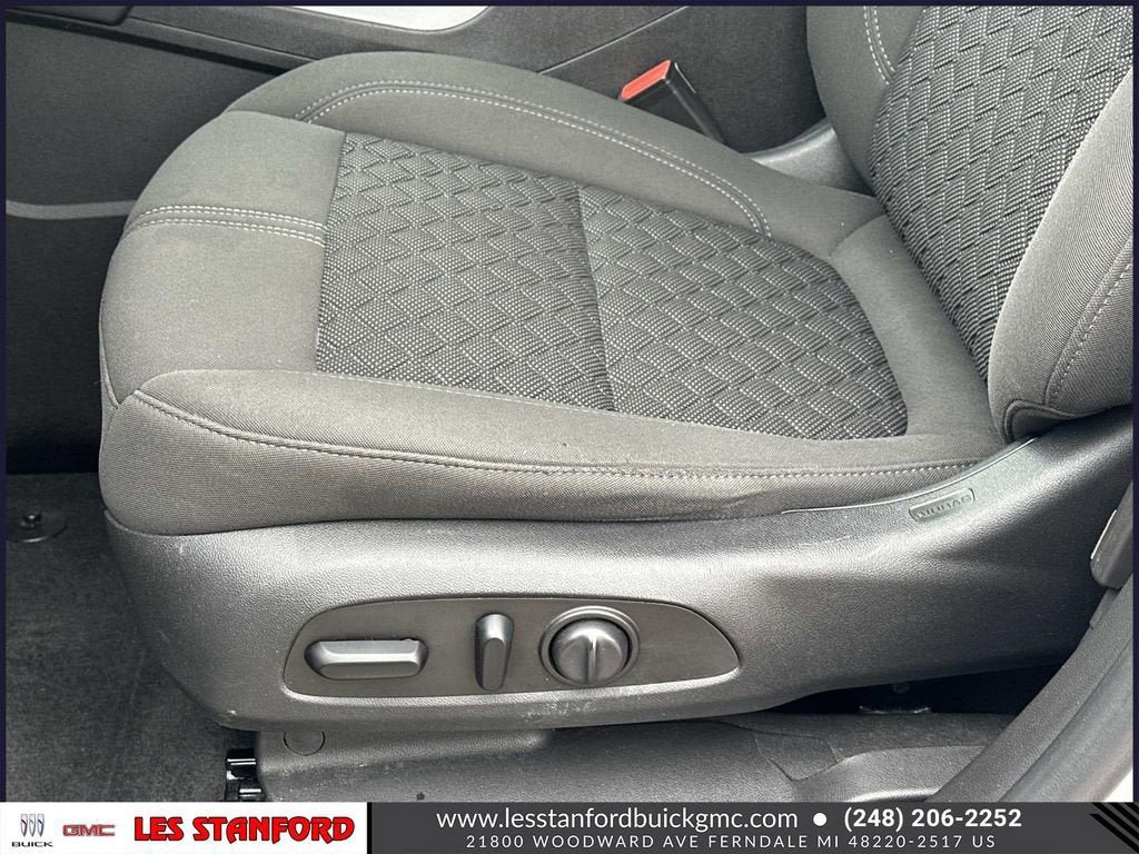 Used 2020 Chevrolet Blazer LT FWD image 18