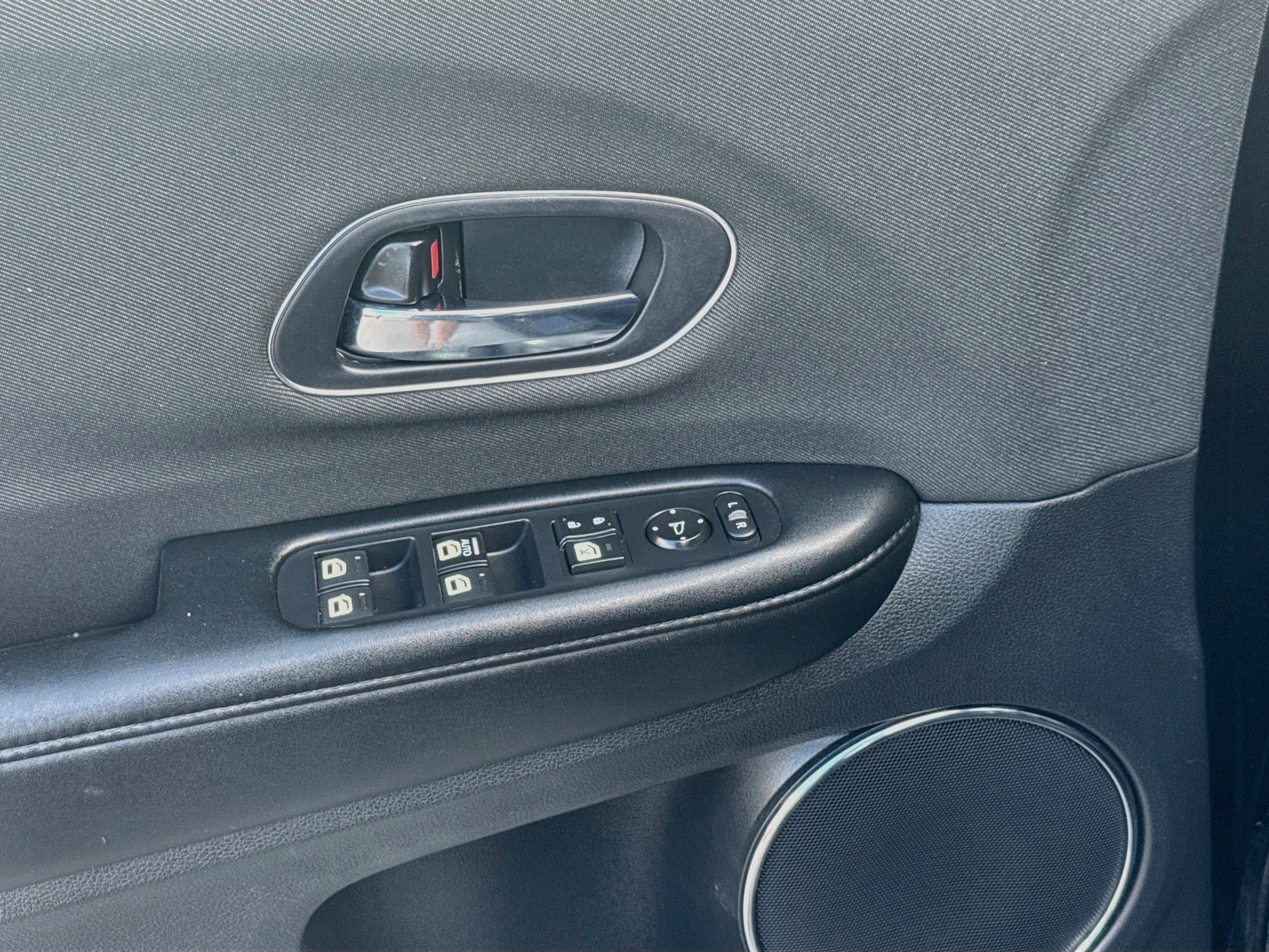 Certified 2022 Honda HR-V EX image 16