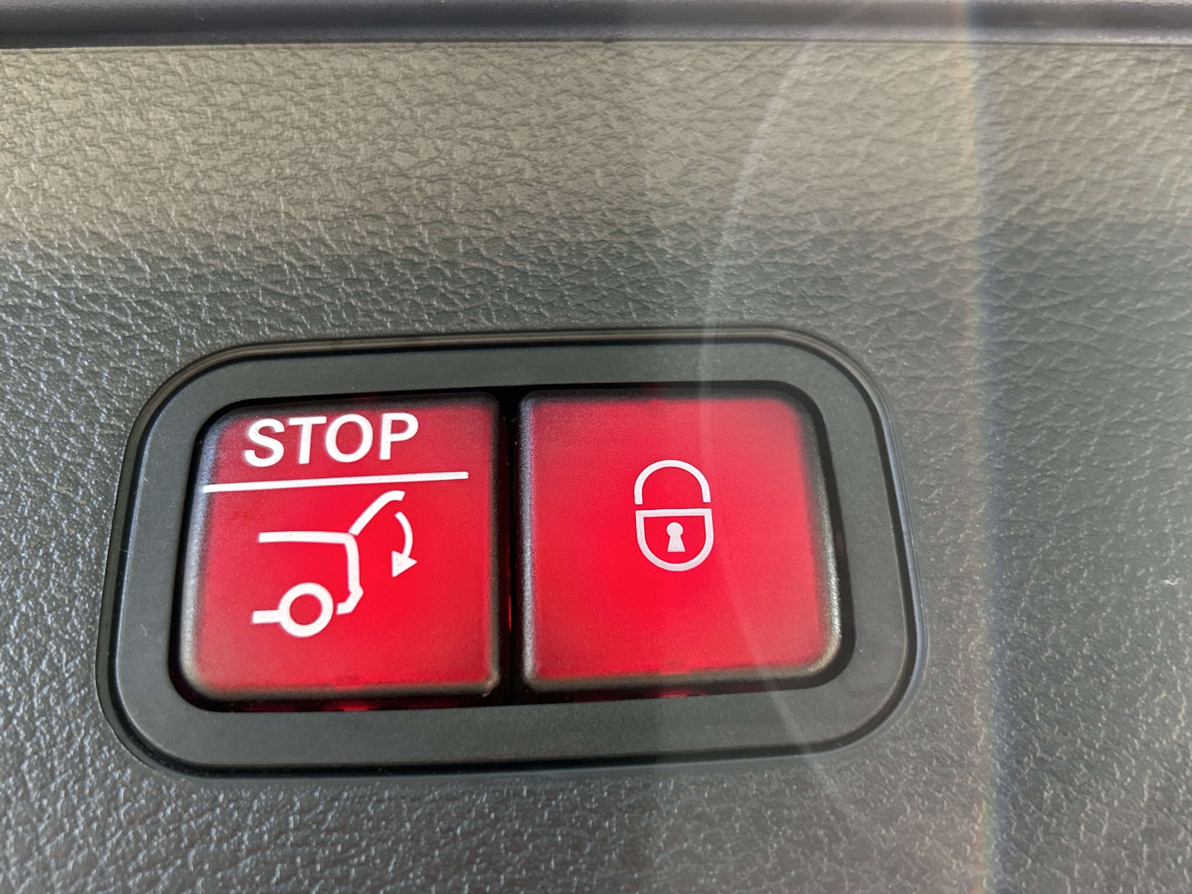 Certified 2024 Mercedes-Benz GLS 450 4MATIC image 13