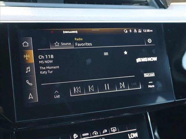 Used 2024 Audi Q8 e-tron Premium Plus w/ Premium Plus Package AWD/4WD image 18