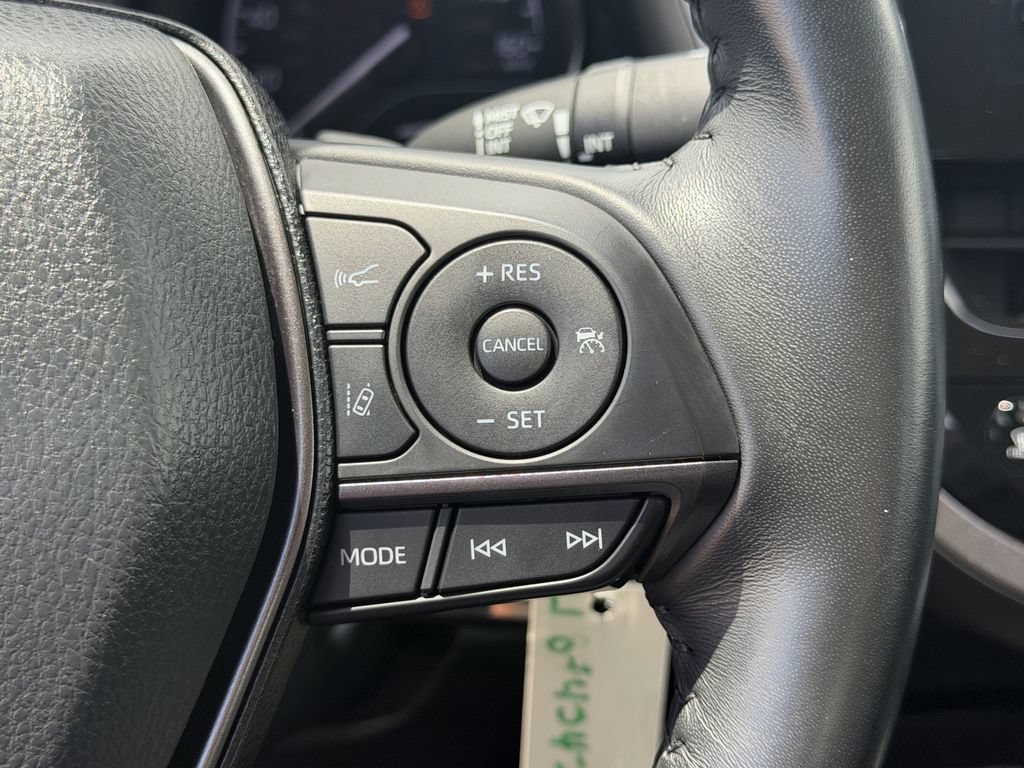 Used 2024 Toyota Camry SE FWD image 22