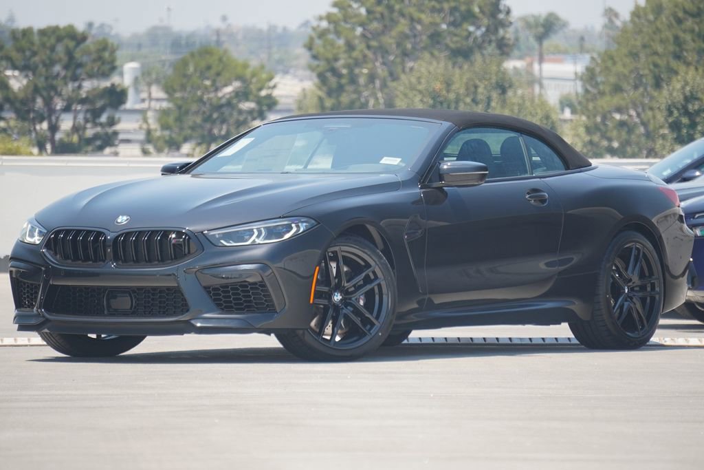 Used 2025 BMW M8 Competition AWD/4WD image 2