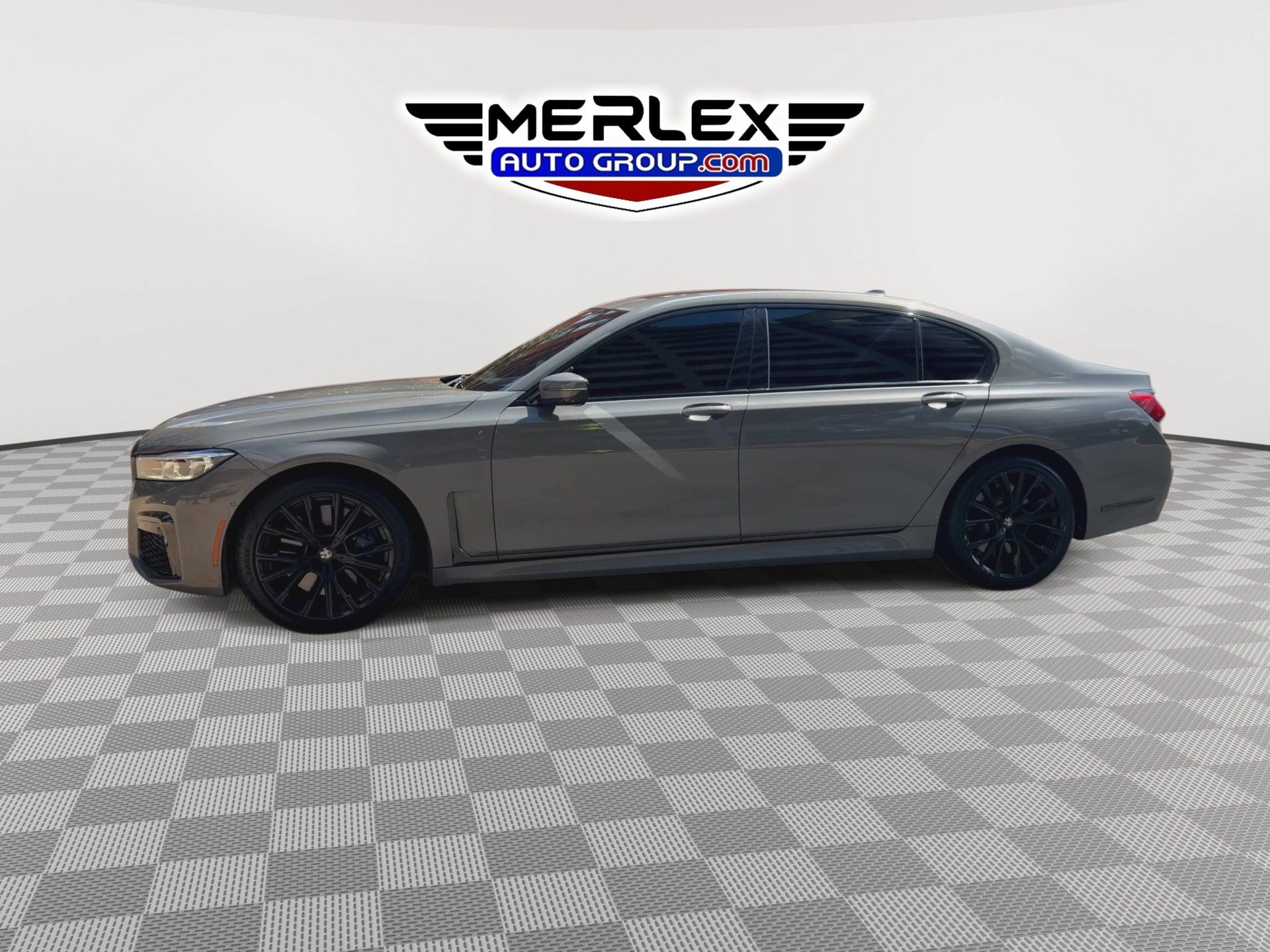 Used 2021 BMW 750i xDrive w/ Executive Package AWD/4WD image 5