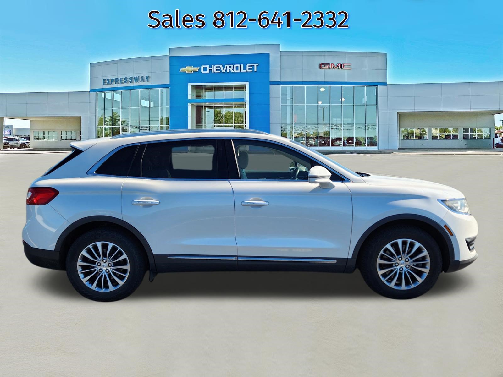Used 2016 Lincoln MKX Select w/ Select Plus Package FWD image 8