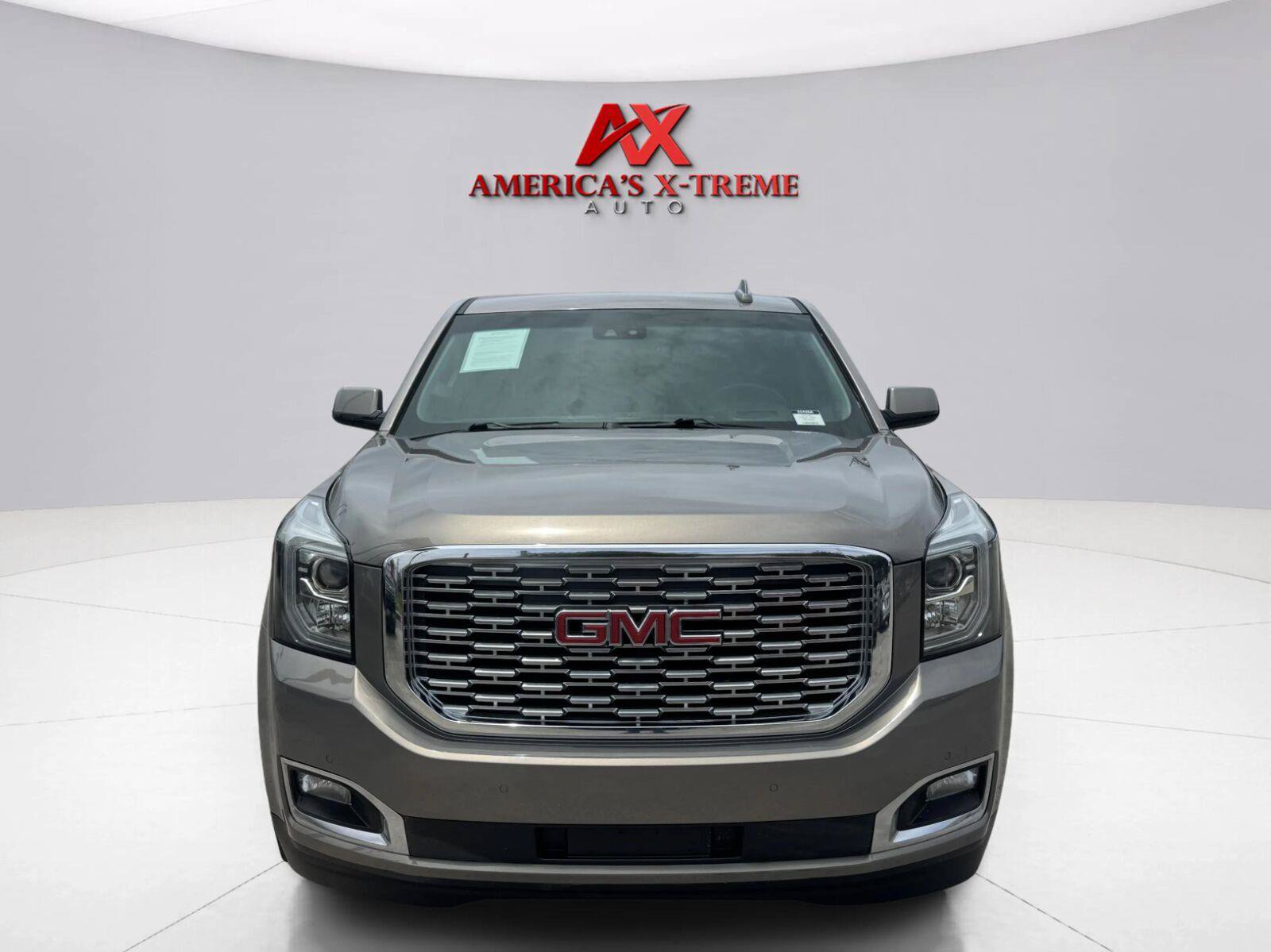 Used 2019 GMC Yukon Denali w/ Denali Ultimate Package AWD/4WD image 9