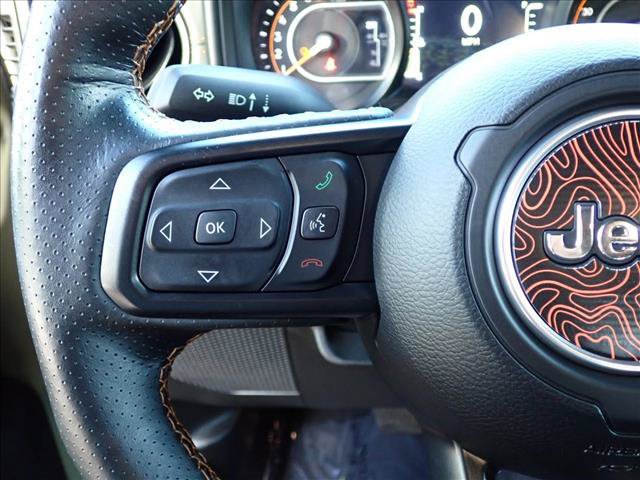 Used 2025 Jeep Gladiator Mojave AWD/4WD image 13