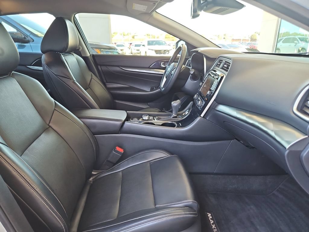 Used 2022 Nissan Maxima SV w/ Floor Mat Group FWD image 24
