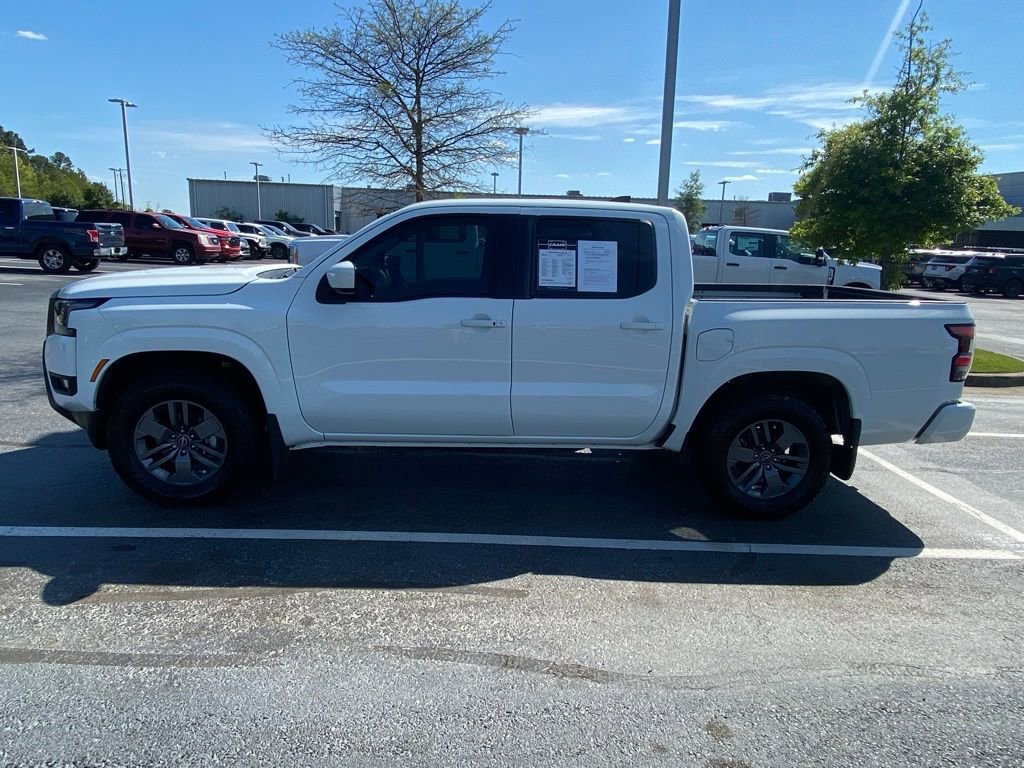 Used 2025 Nissan Frontier SV w/ SV Convenience Package AWD/4WD image 4