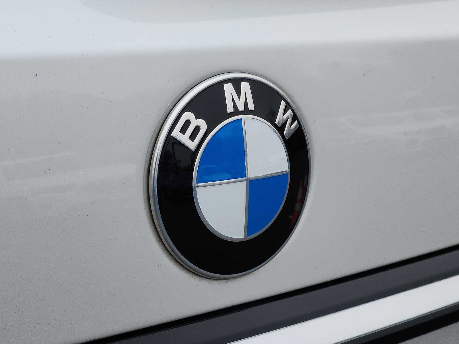 Certified 2024 BMW X7 xDrive40i w/ M Sport Package image 29