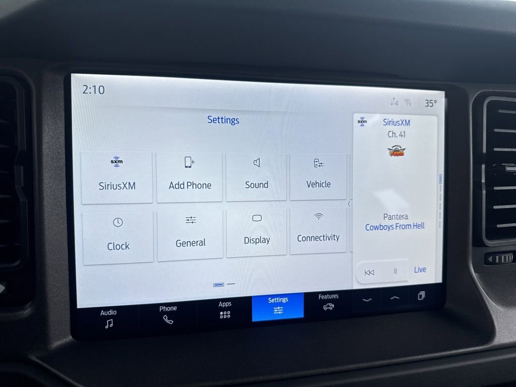 New 2025 Ford Bronco 4-Door image 25