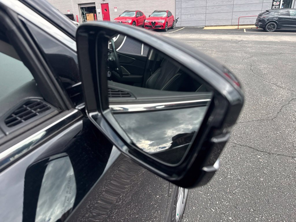 Used 2023 Acura MDX w/ Advance Package AWD/4WD image 19