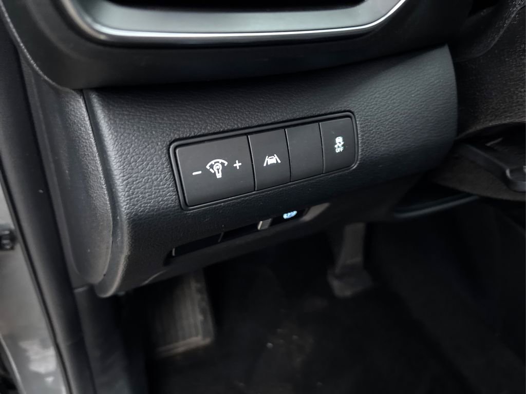 Certified 2022 Hyundai Santa Fe SE image 33