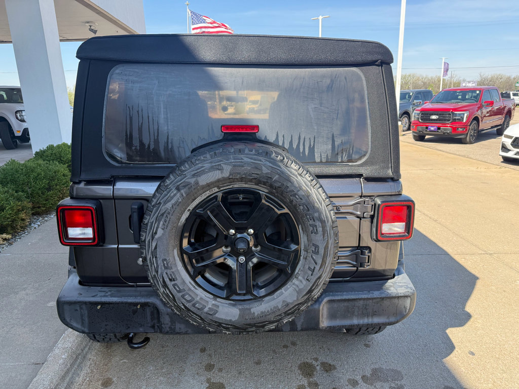 Used 2018 Jeep Wrangler Unlimited Sport S AWD/4WD image 6