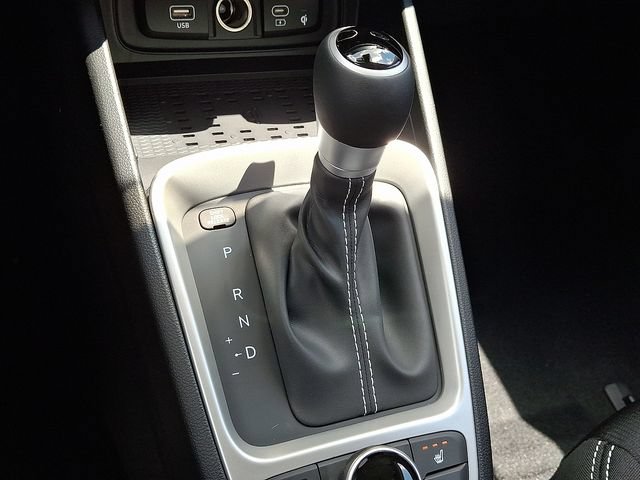 New 2026 Hyundai Venue SEL FWD image 15