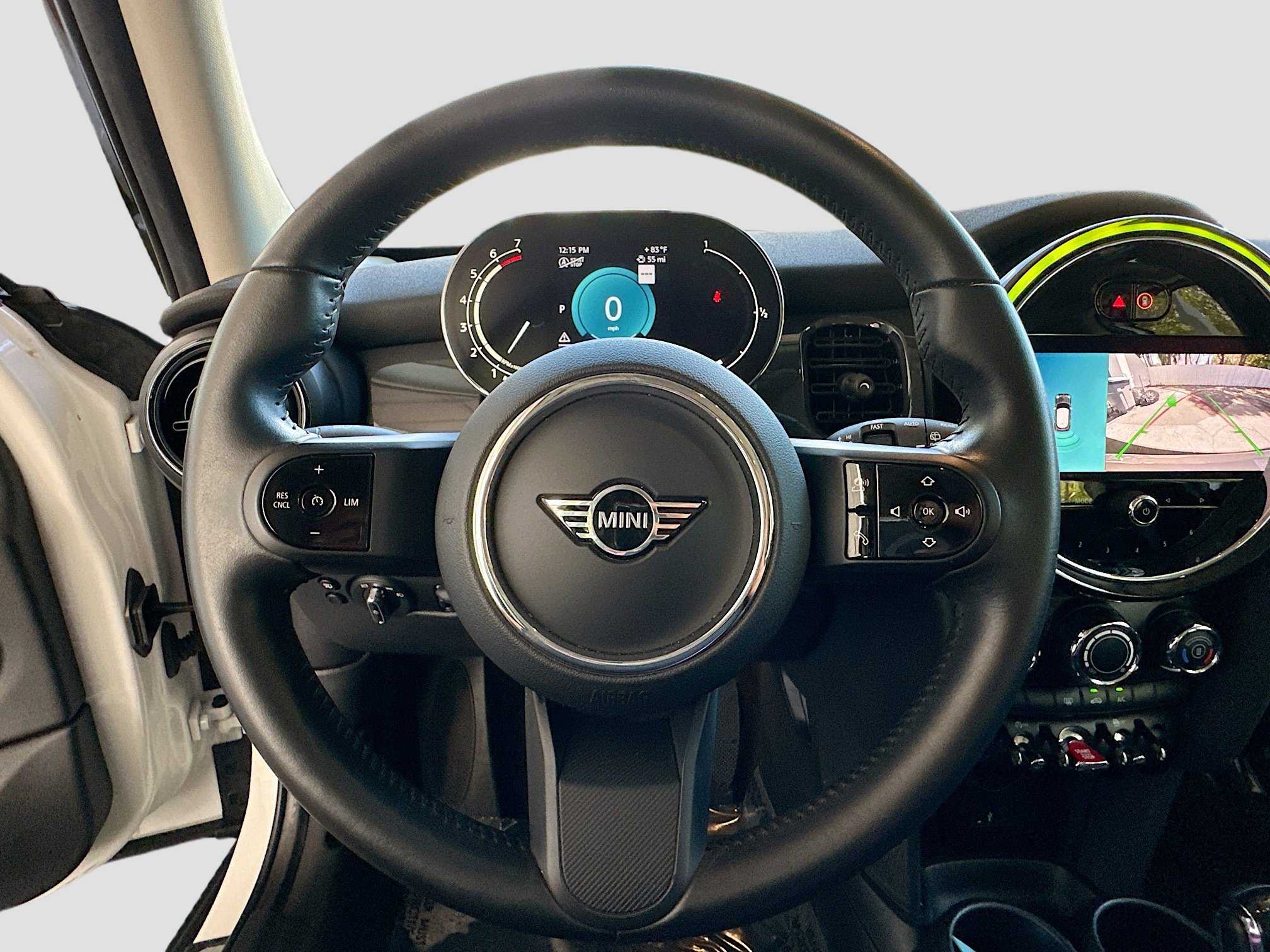 Used 2024 MINI Cooper 4-Door Hardtop image 11