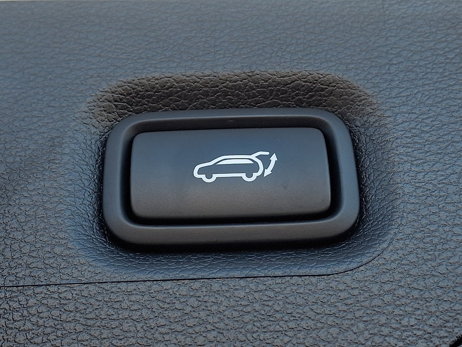 Certified 2023 Hyundai Santa Fe SEL AWD/4WD image 32