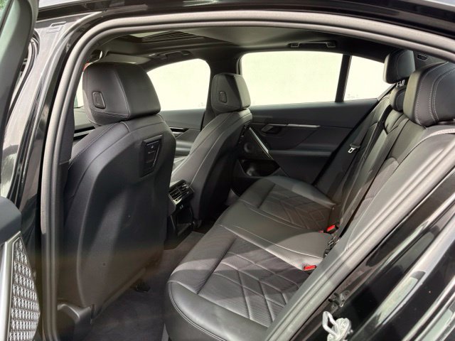 Certified 2024 BMW 530i xDrive w/ Premium Package AWD/4WD image 11