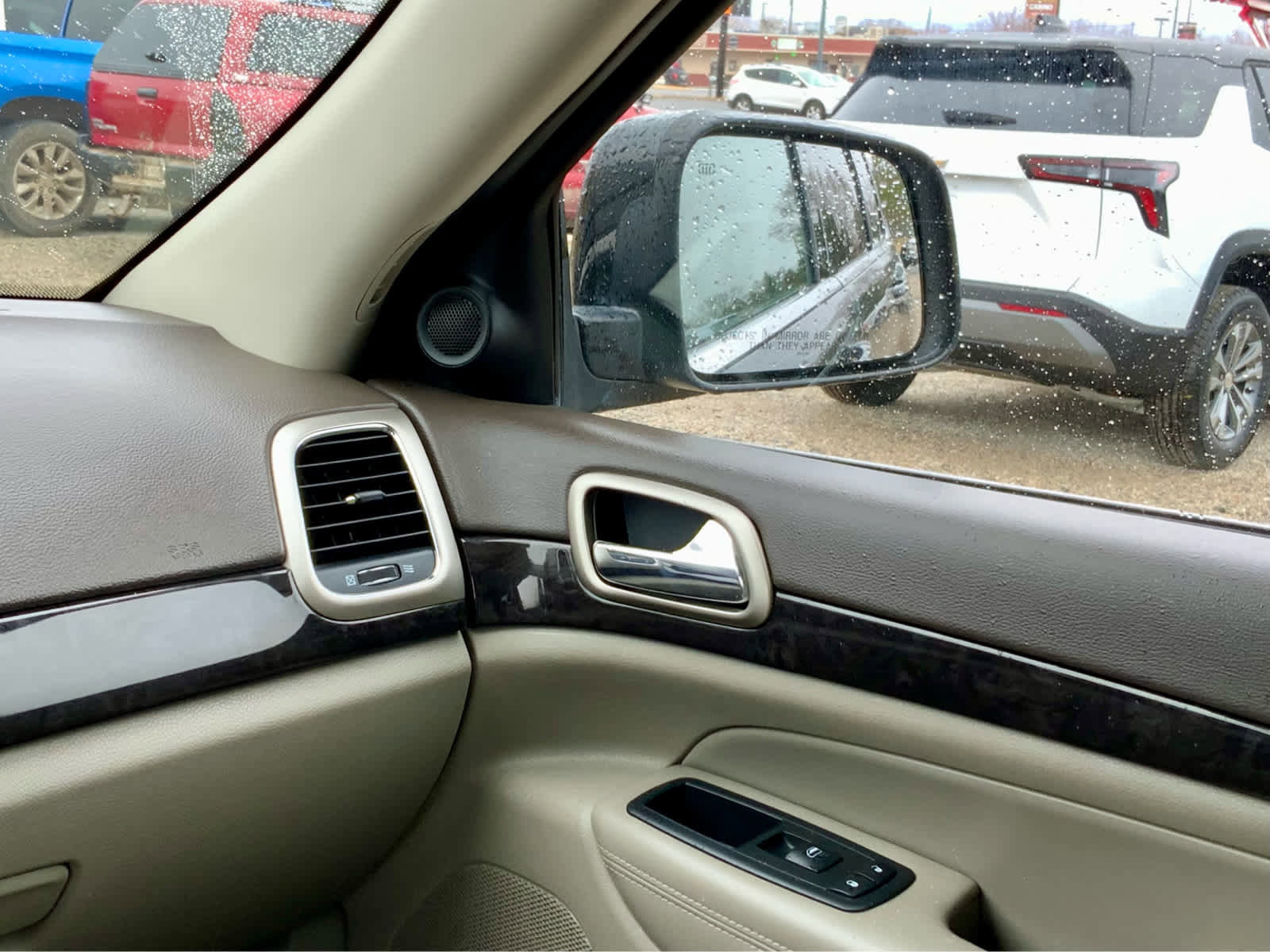 Used 2012 Jeep Grand Cherokee Laredo image 36