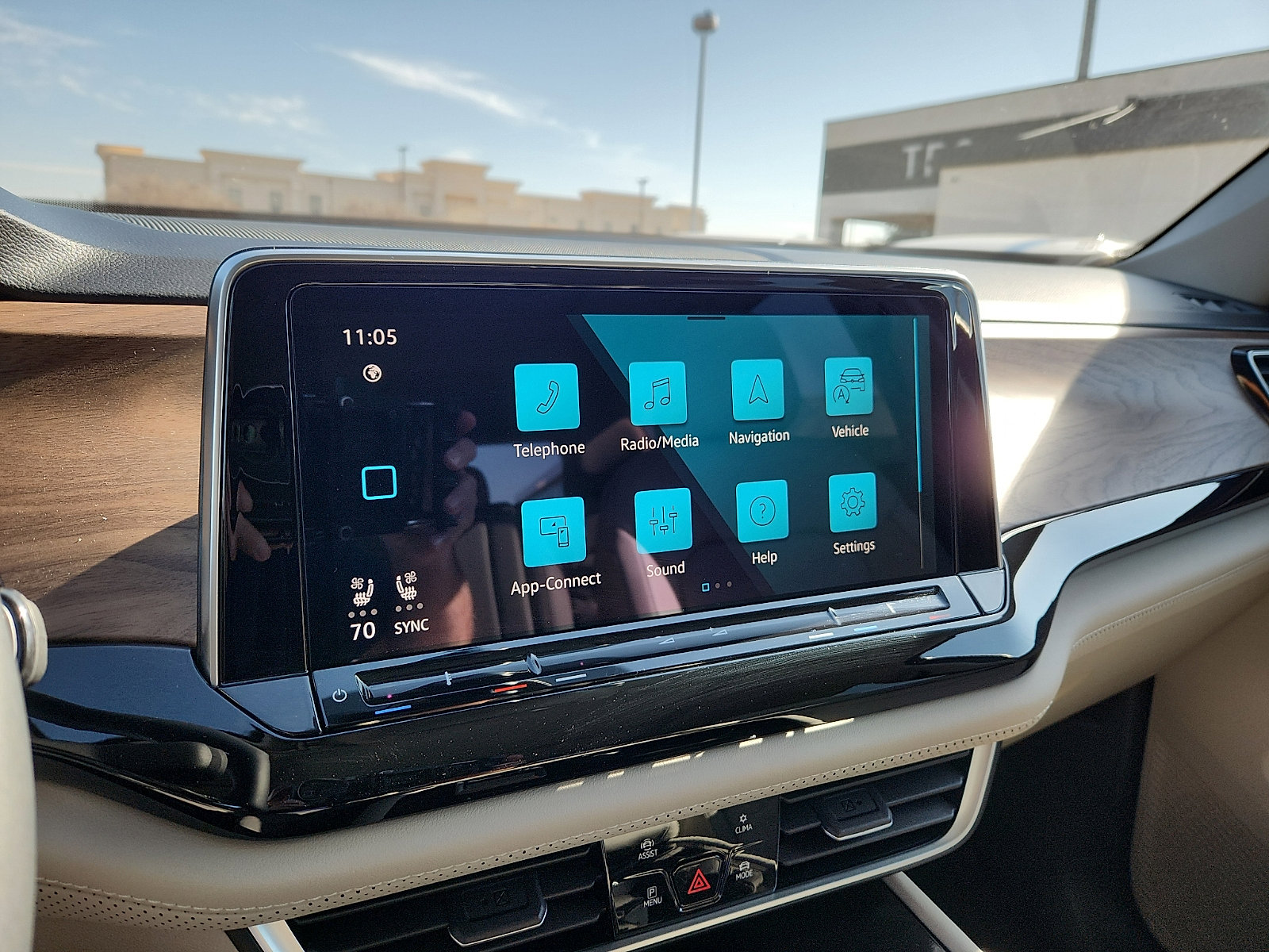 New 2026 Volkswagen Atlas SE image 19