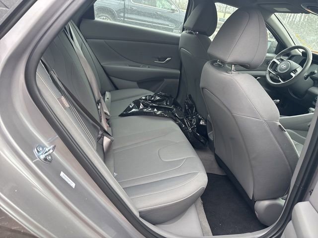 Used 2025 Hyundai Elantra Sport image 9