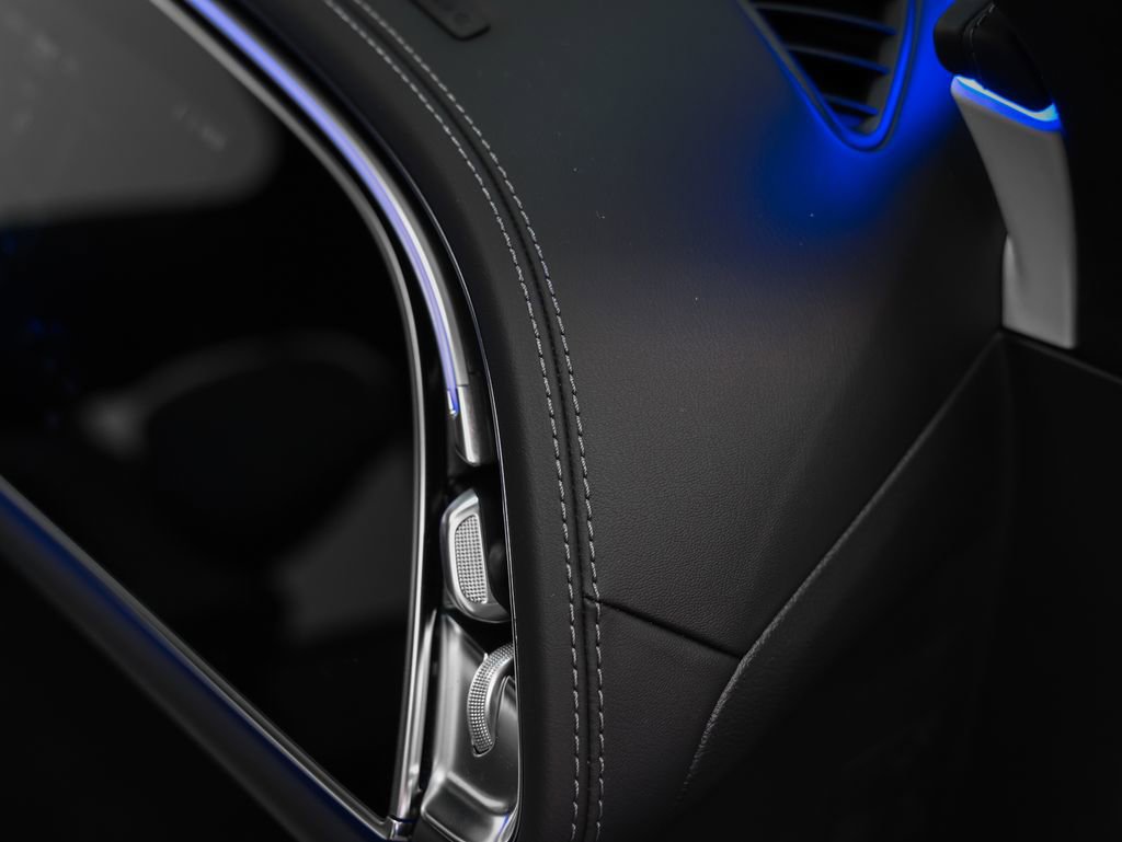 Used 2025 Mercedes-Benz E 53 AMG e 4MATIC Sedan image 29