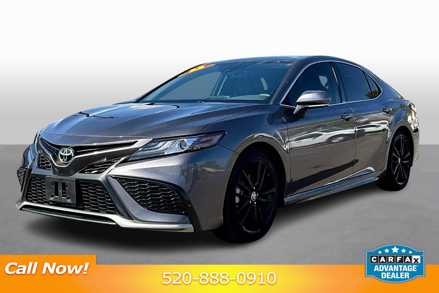 Used 2022 Toyota Camry XSE image 1