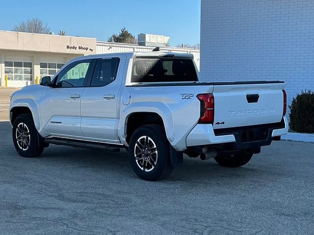 Used 2025 Toyota Tacoma TRD Sport image 3