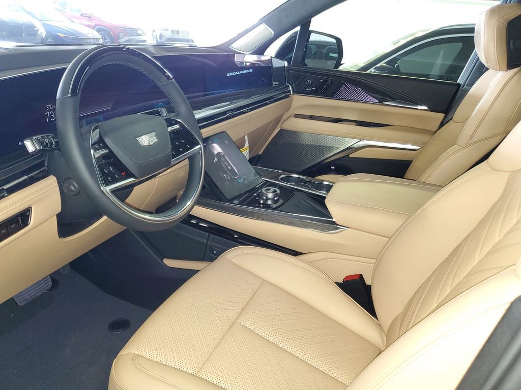 New 2026 Cadillac Escalade IQ Luxury 2 image 16