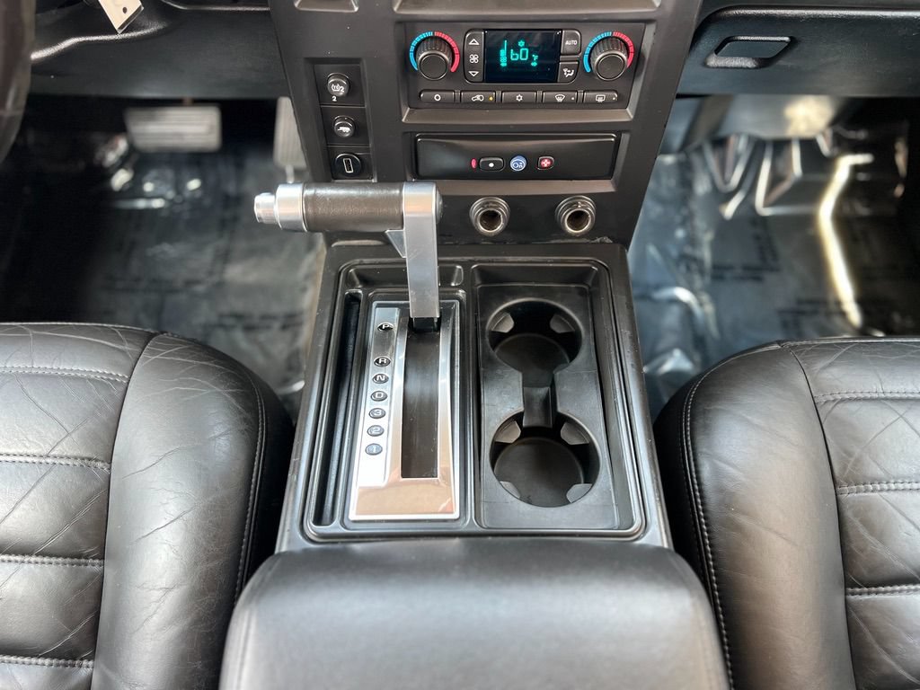 Used 2005 HUMMER H2 w/ Preferred Equipment Group AWD/4WD image 19