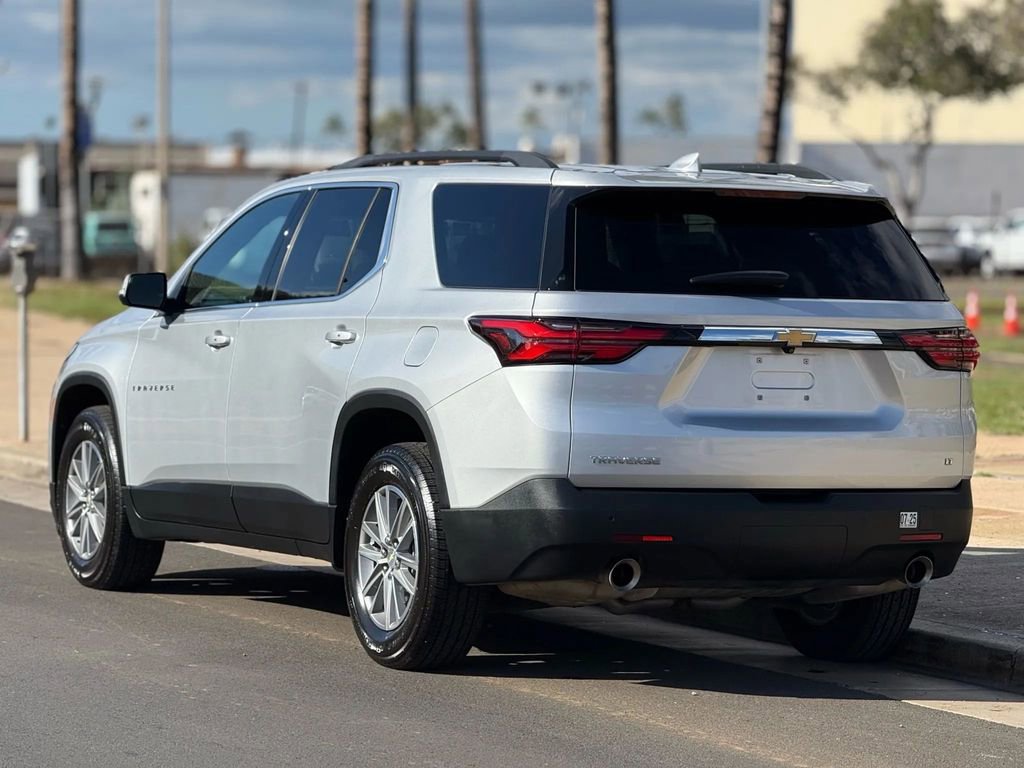 Used 2022 Chevrolet Traverse LT w/ LPO, Cargo Package image 3