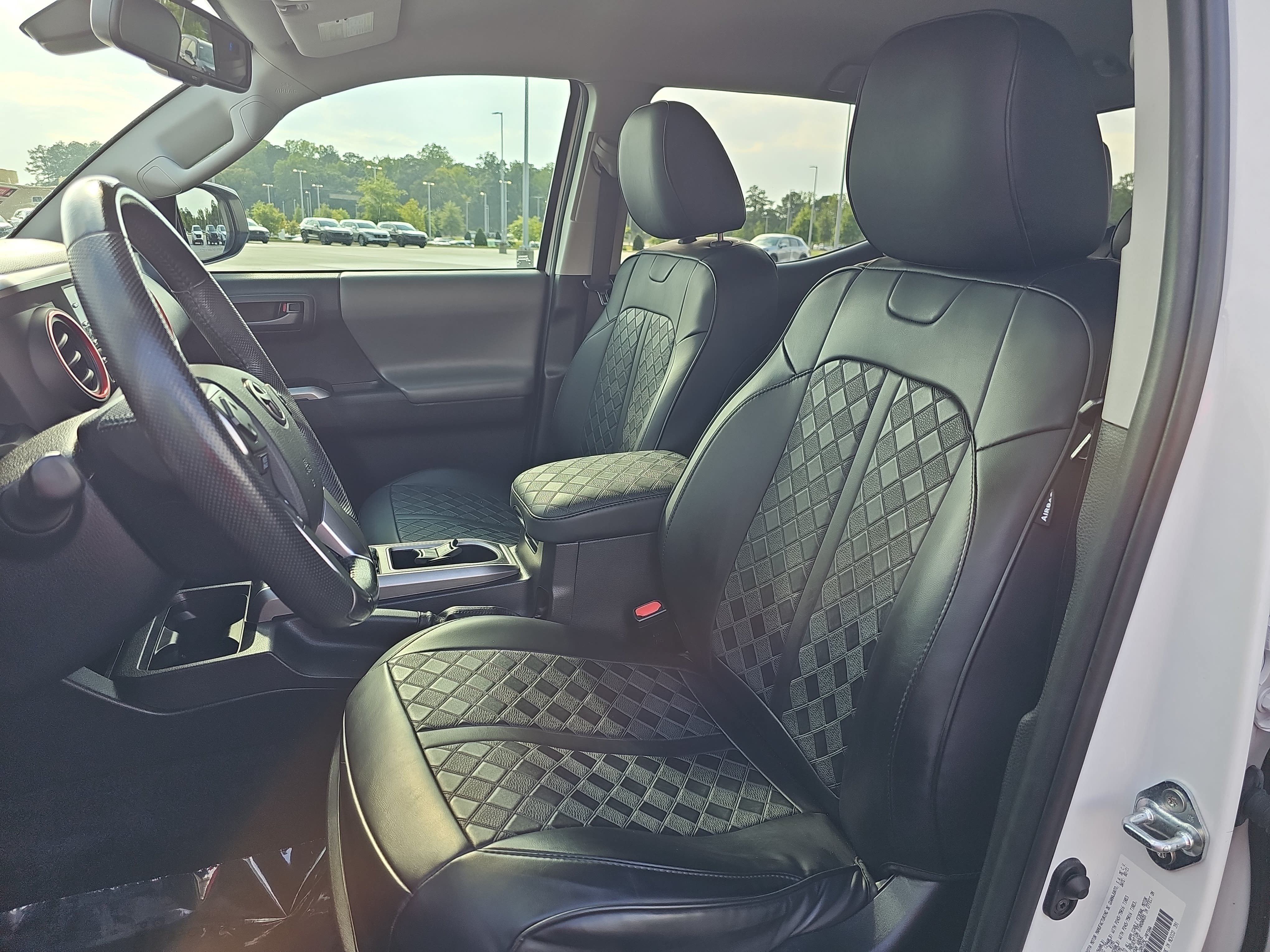 Used 2021 Toyota Tacoma SR5 RWD image 15