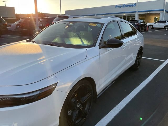 Used 2025 Honda Accord Sport image 10