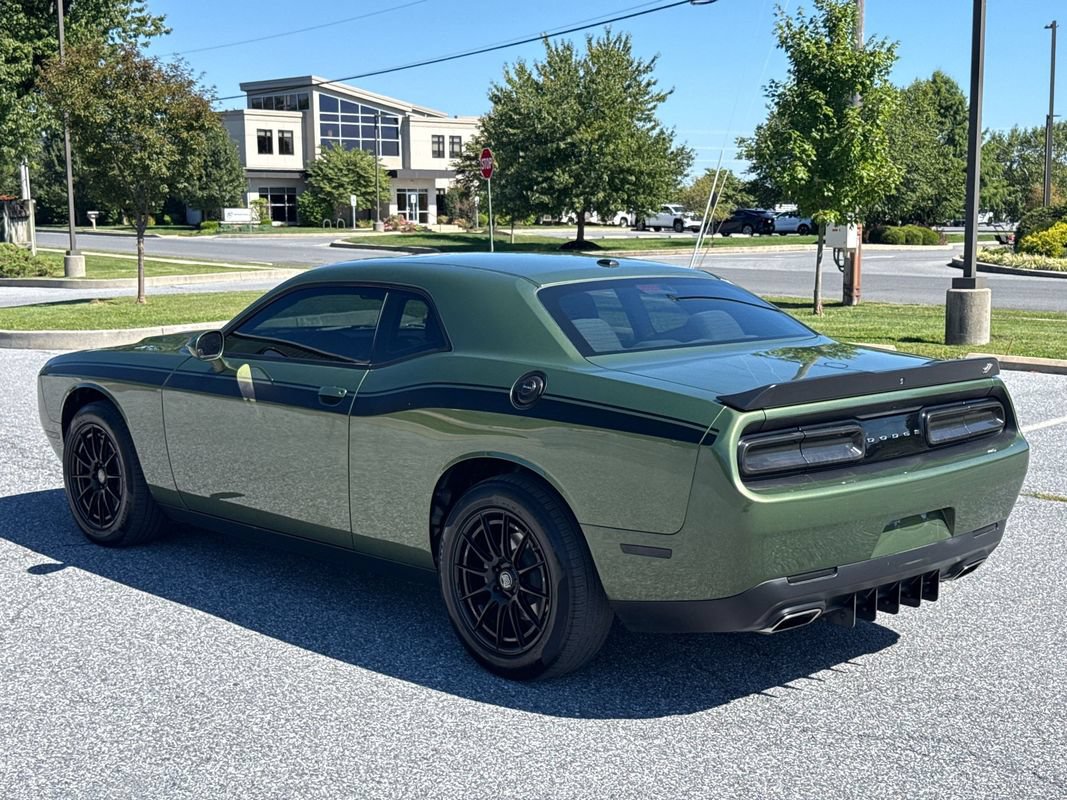 Used 2023 Dodge Challenger SXT AWD/4WD image 6