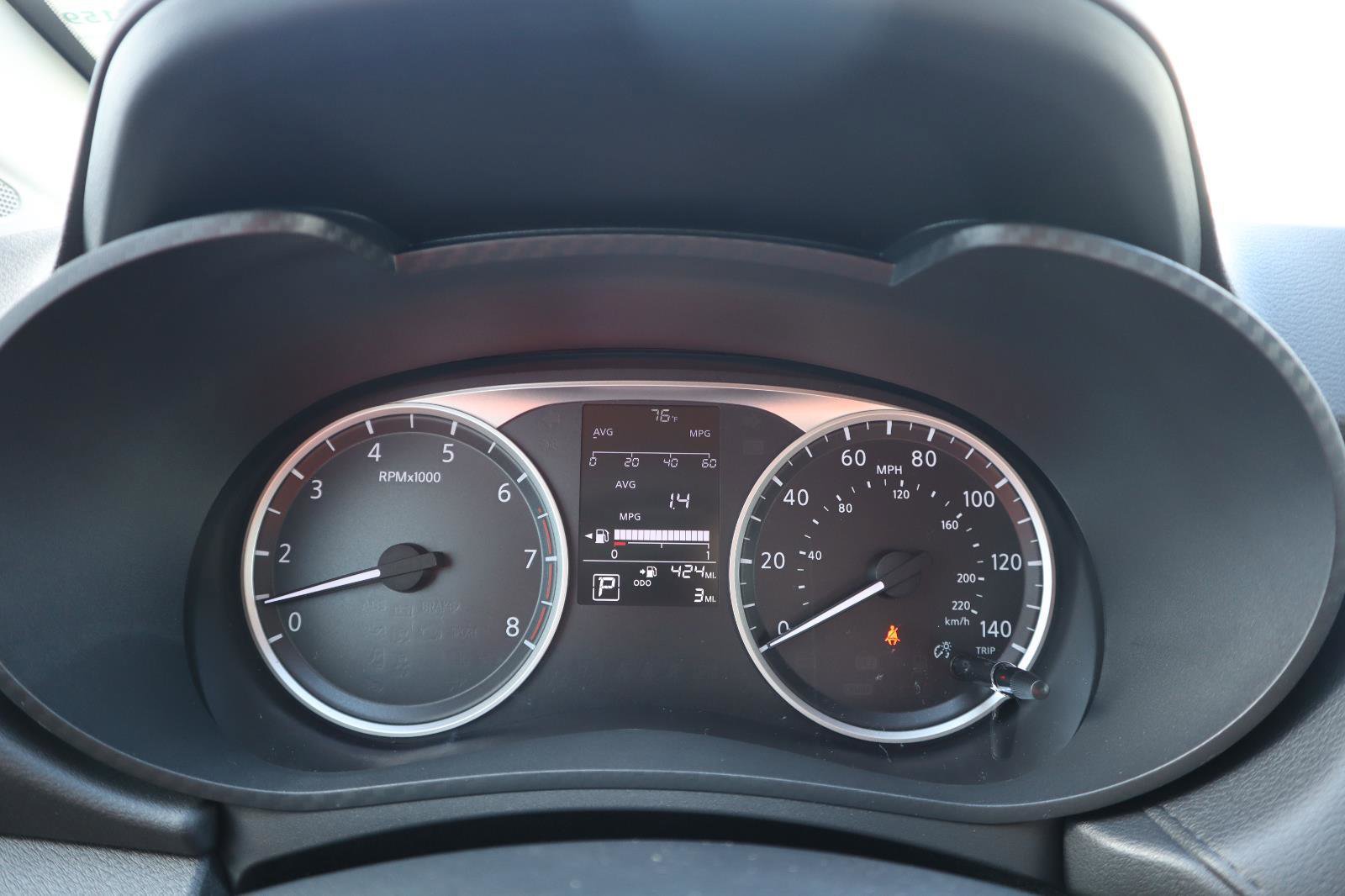 Used 2025 Nissan Versa S w/ Trunk Package image 17