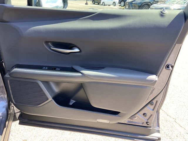 Certified 2023 Lexus UX 250h AWD w/ Accessory Package (Z2) image 29