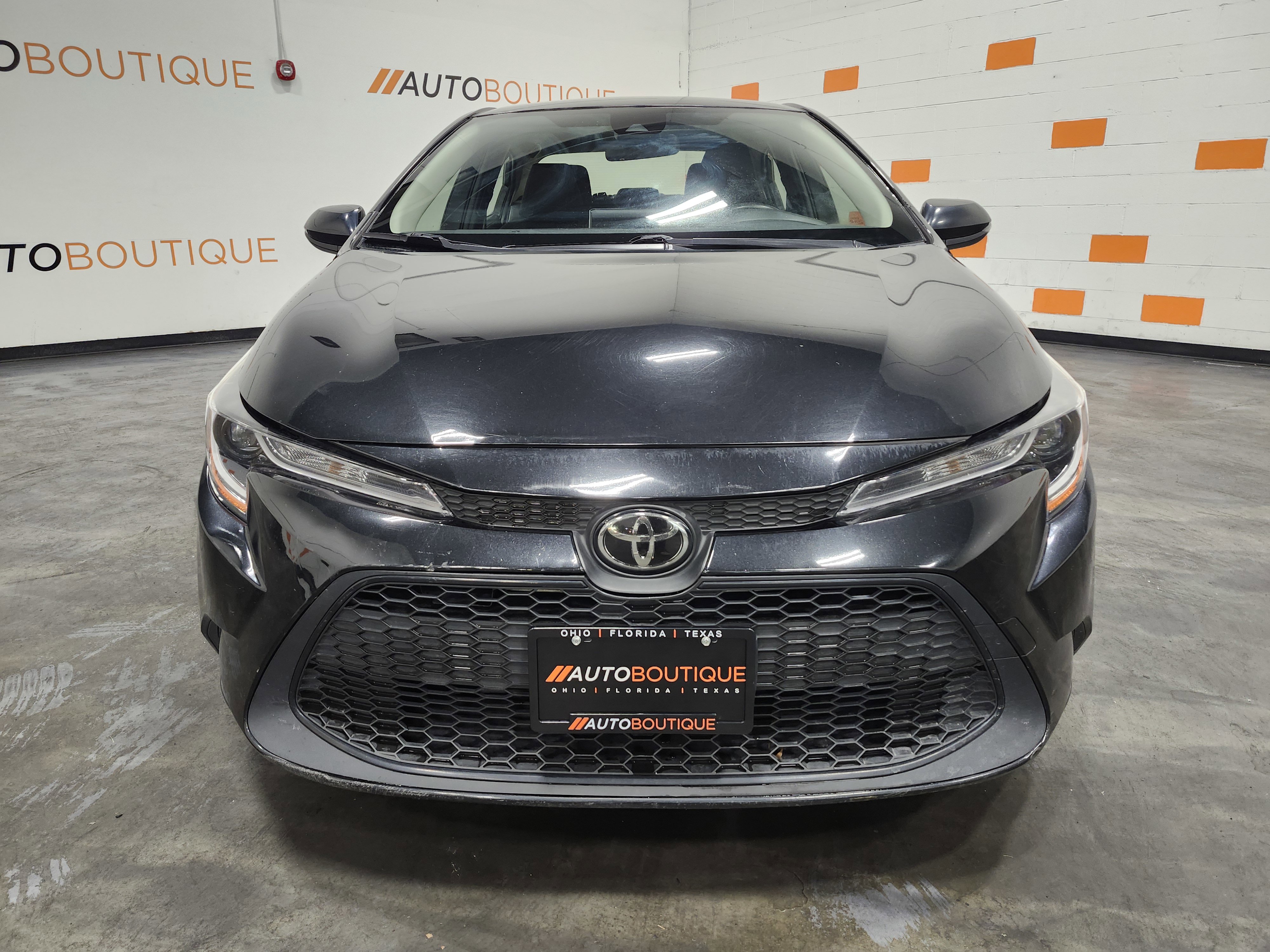 Used 2020 Toyota Corolla LE image 10